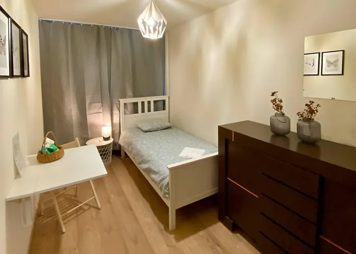 Halby In The Very Center Of Konukevi Varşova